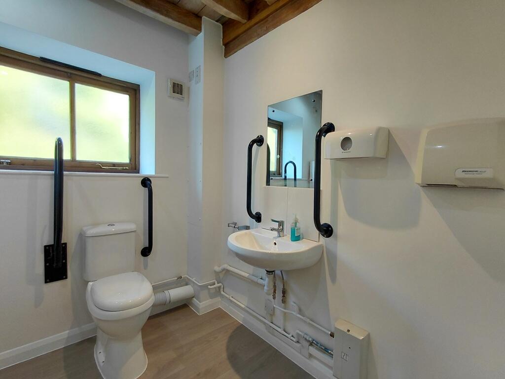 Photo 11