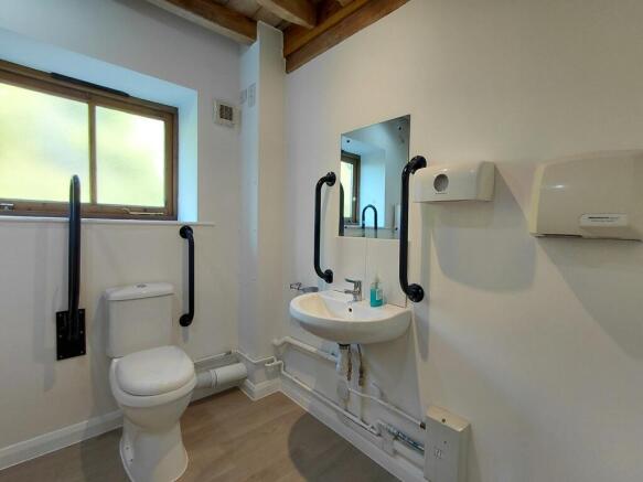 Photo 11