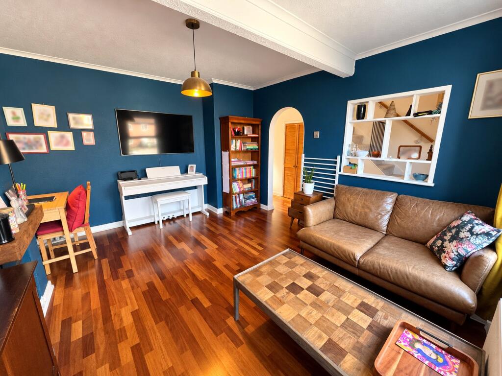House in London - View 5
