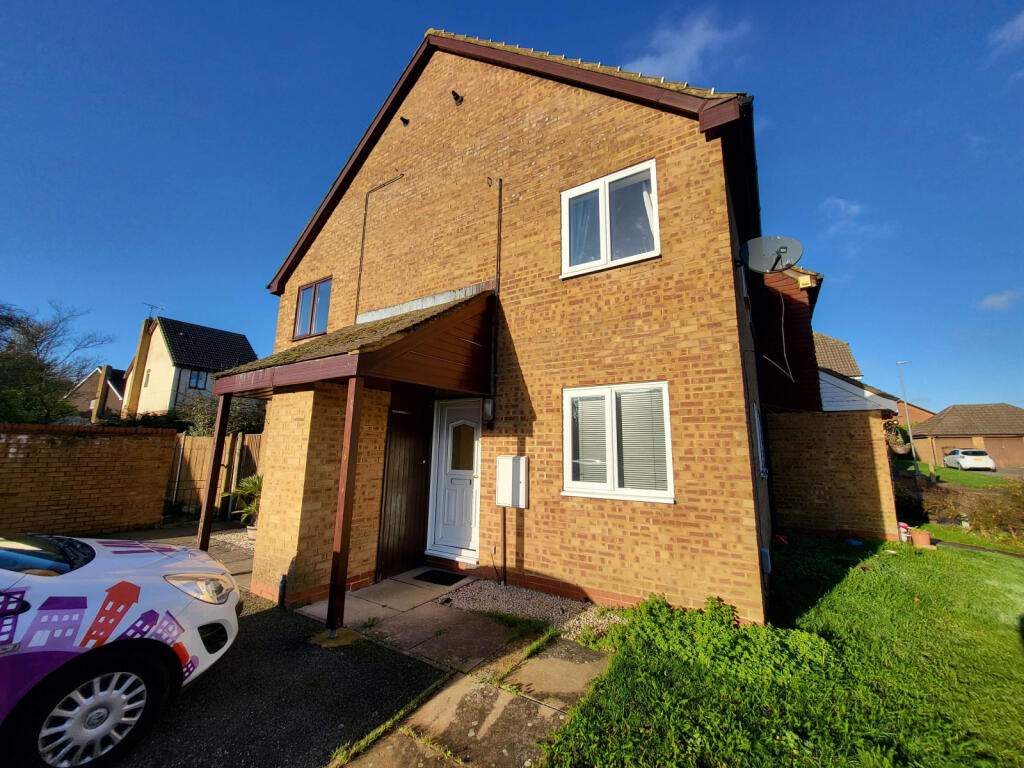CLOSE TO AIRPORT - Bowbrookvale, Wigmore, LU2 8SY photo 2