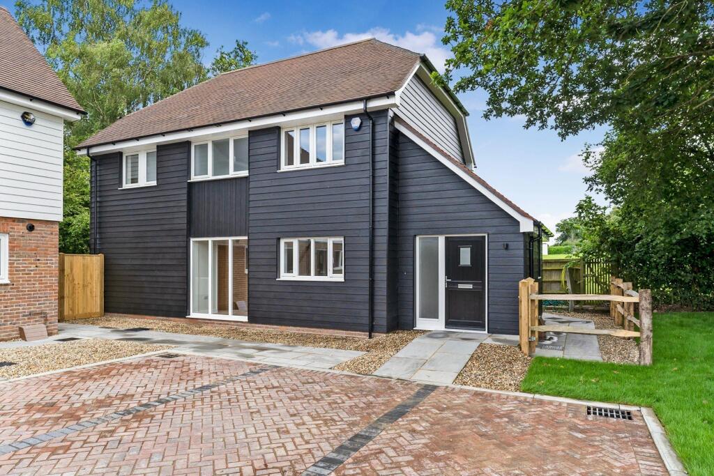Main image of property: Plot 8 Coursehorn Mews, Cranbrook, Kent, TN17 3NP