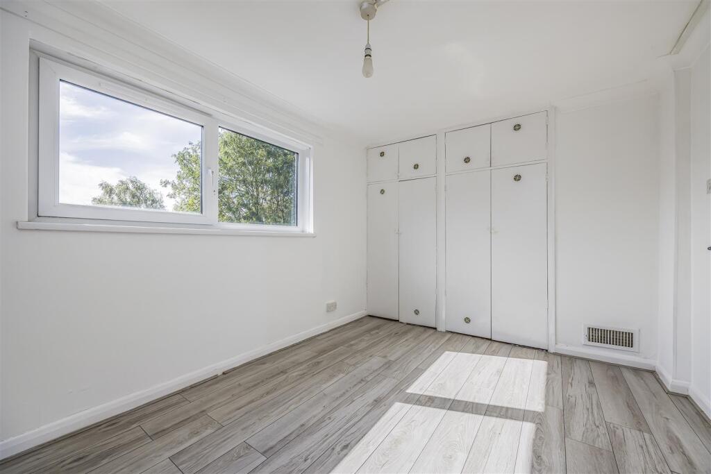 Apartment in Portsmouth - More