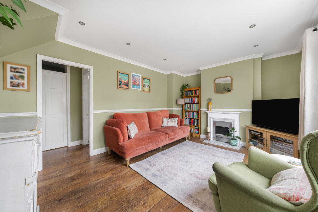 House in Stevenage - More
