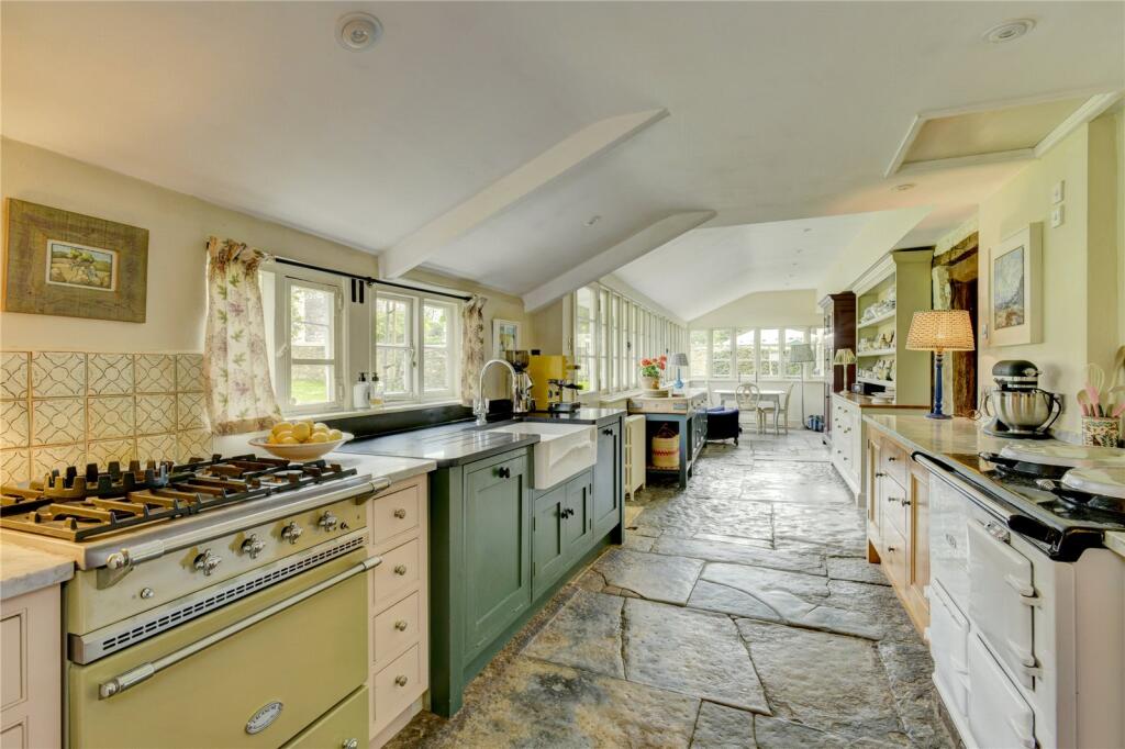 House in Bath - View 5