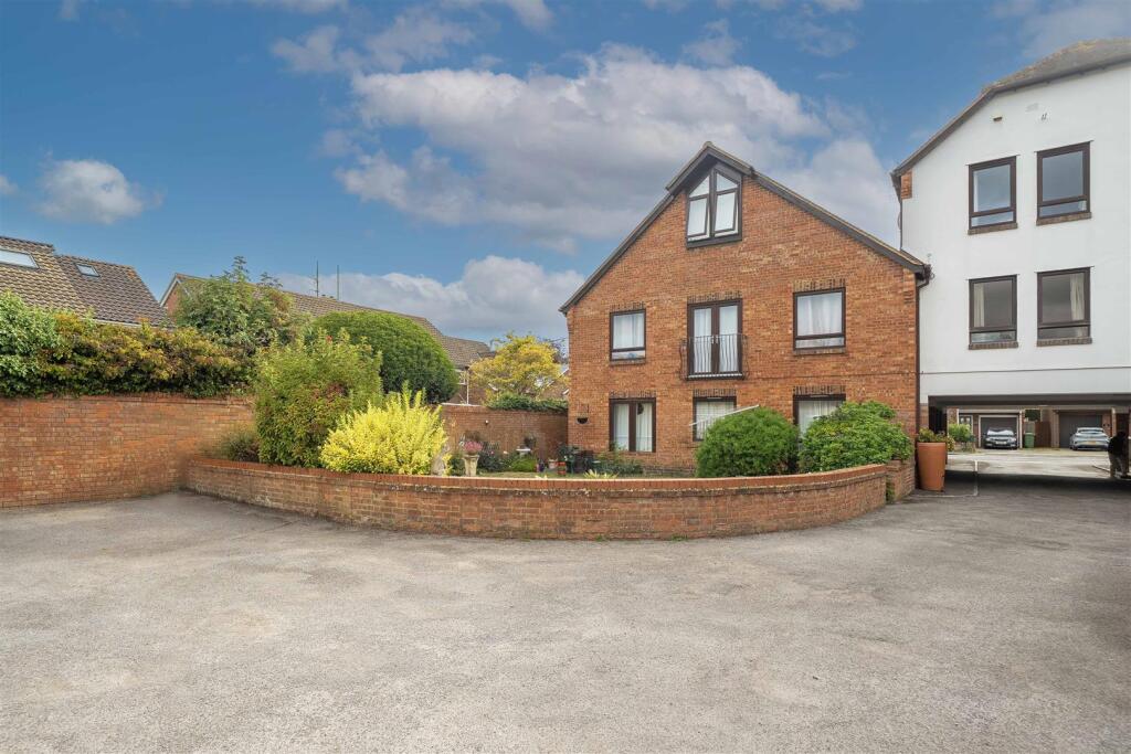 Apartment in South Oxfordshire, Thame - More