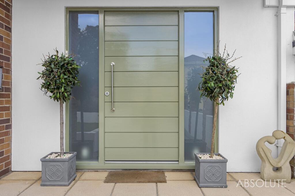 House in Torquay - More
