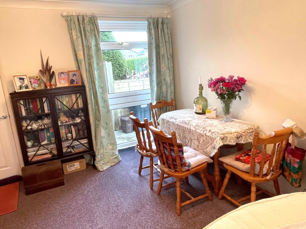 Moat Close, Holbury - View 3