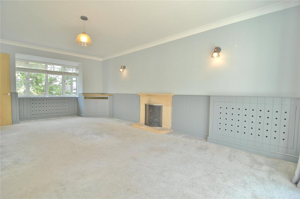 House in Stroud, Chalford - View 4