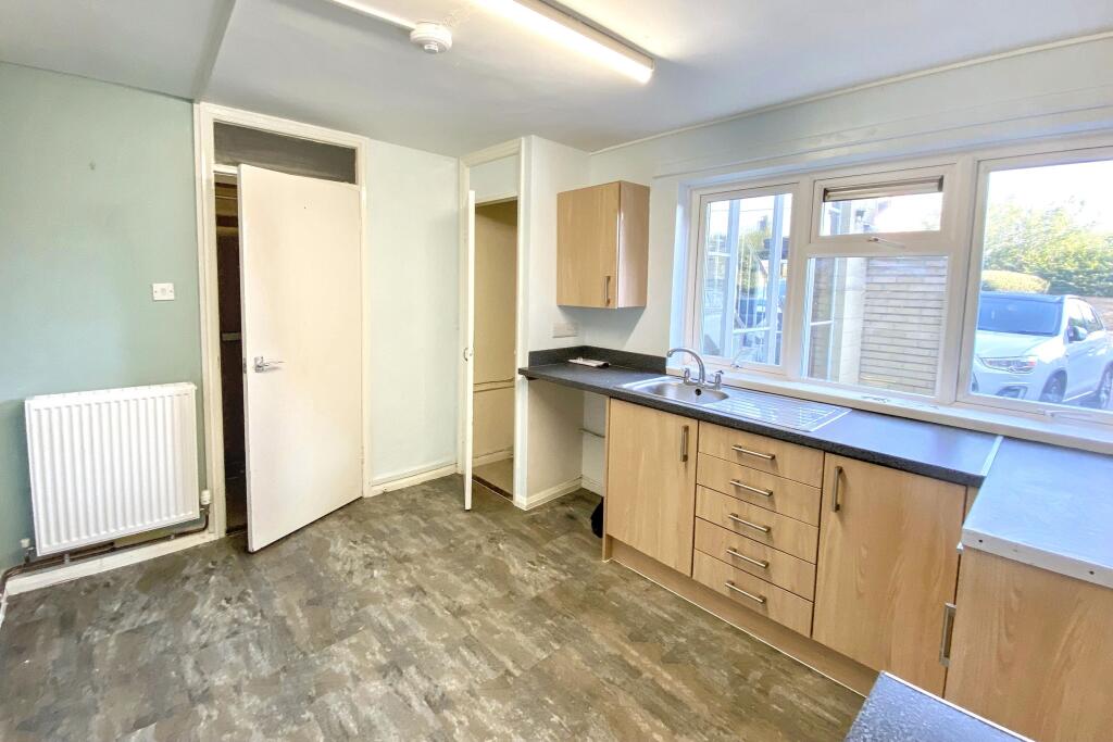 Apartment in Swindon - View 5