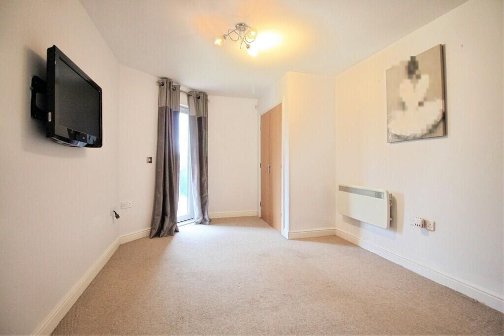Apartment in Chester - More