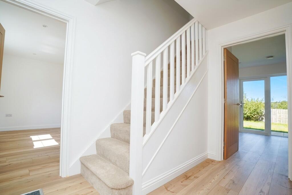 House in Truro - View 5
