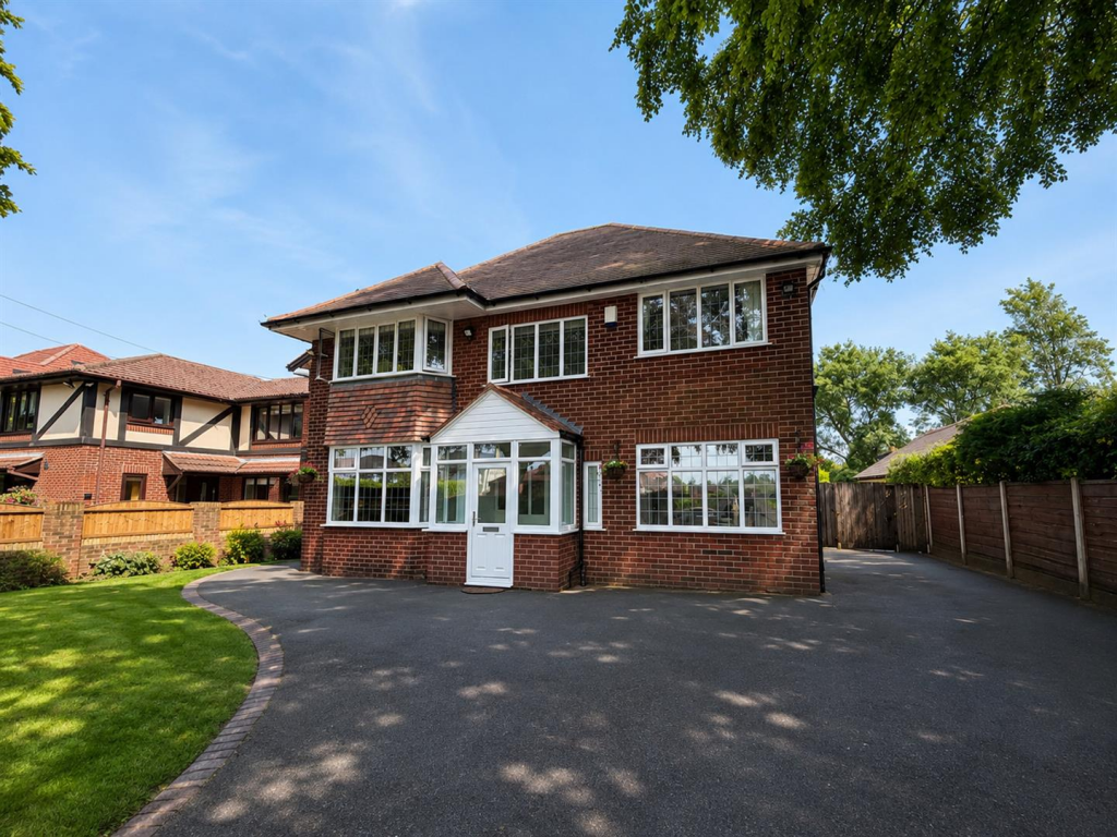 Main image of property: The Avenue, Sale