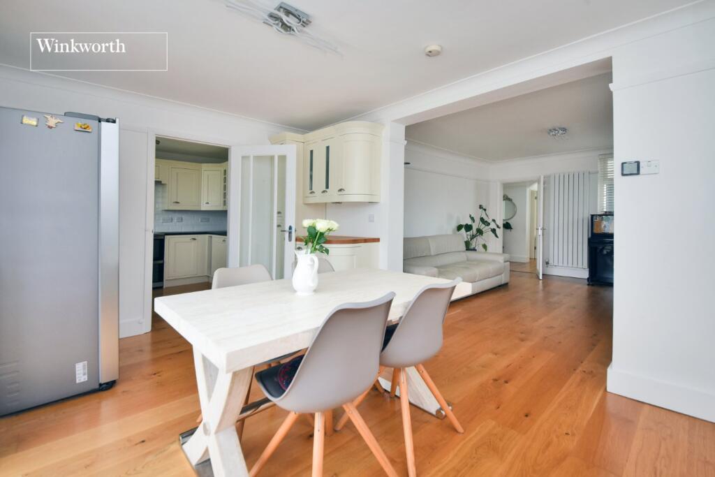 House in Kingston upon Thames - View 3