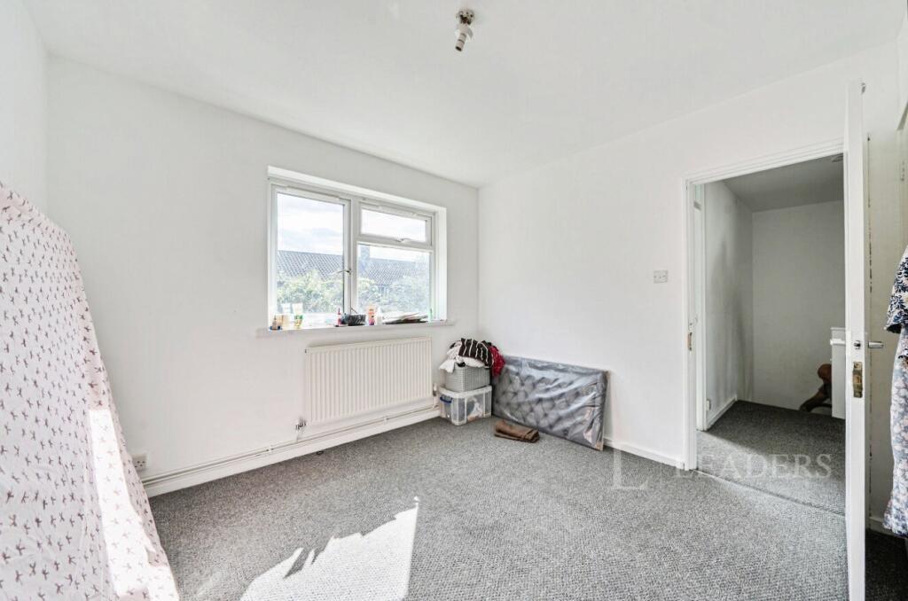House in London - View 5