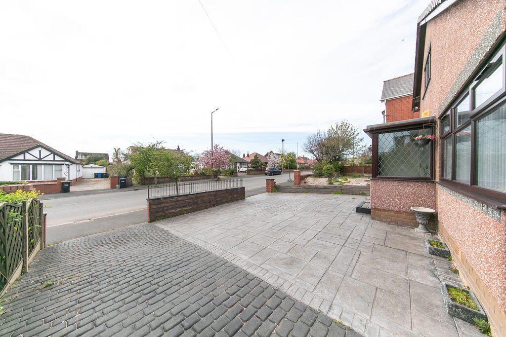 No. 292a, Blackpool Road, Carleton, Lancs FY6 7QU photo 3