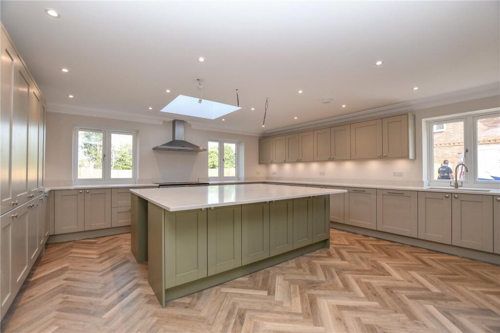 House in Wokingham Without - View 4