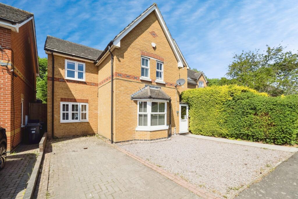 Main image of property: Karina Close, Chigwell, IG7