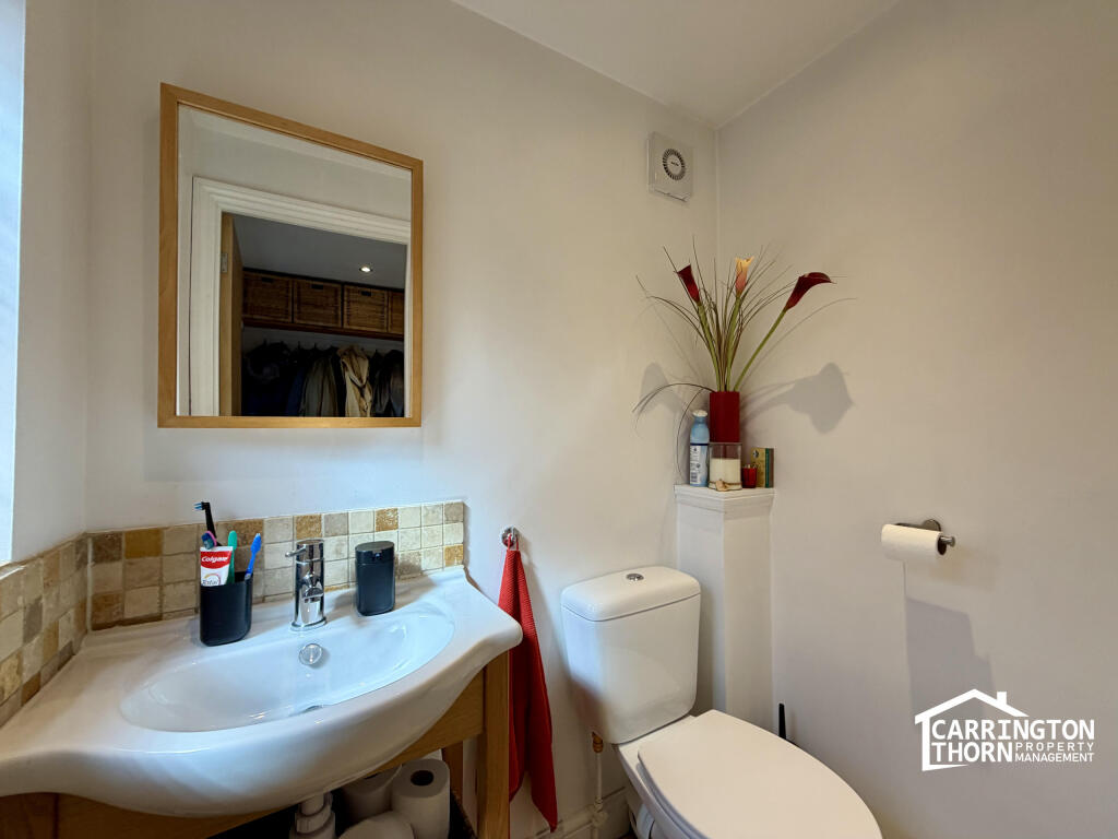 Harlequin Way, Banbury, Oxfordshire, OX16 1FS photo 4
