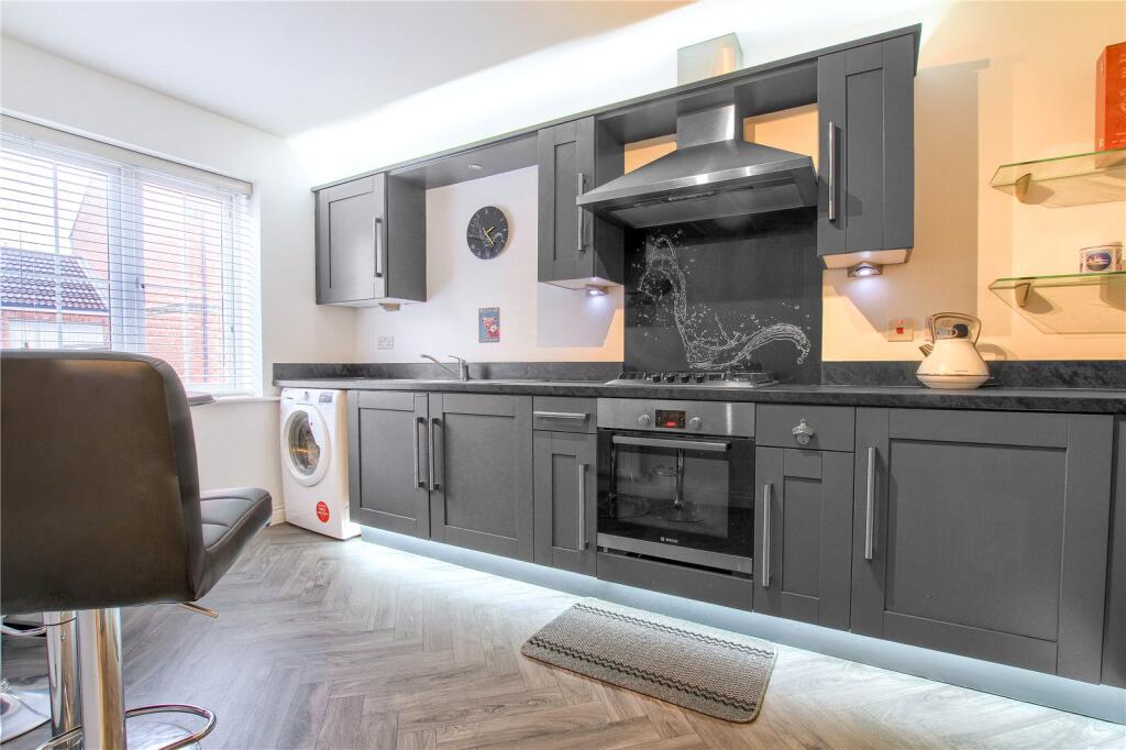 34, Gardenia Way photo 4