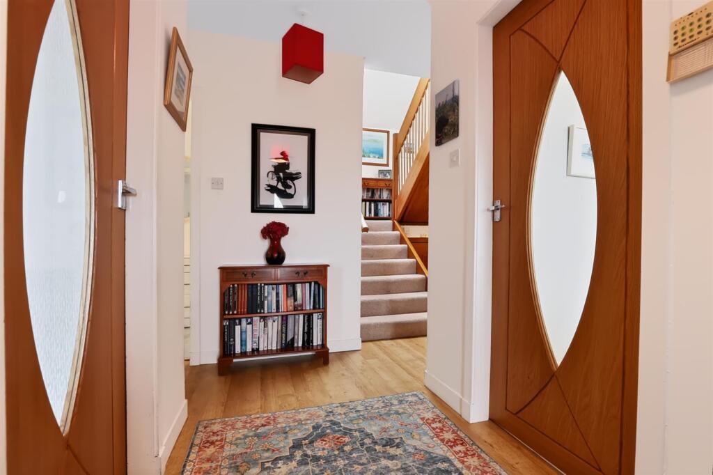 House in Paisley - More