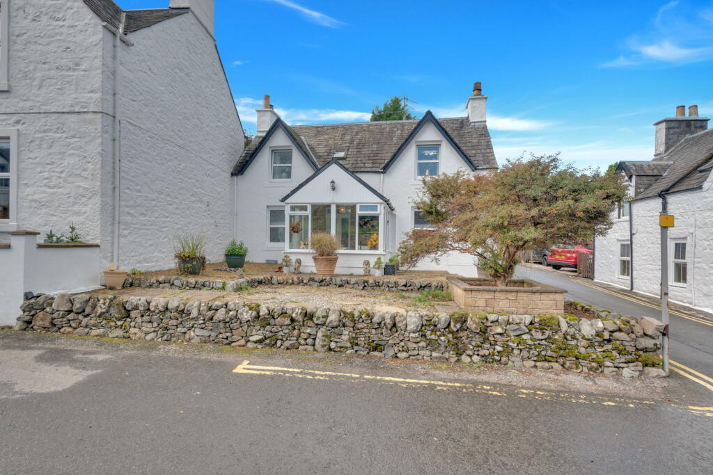 Main image of property: High Street, New Galloway, Castle Douglas, DG7 3RN