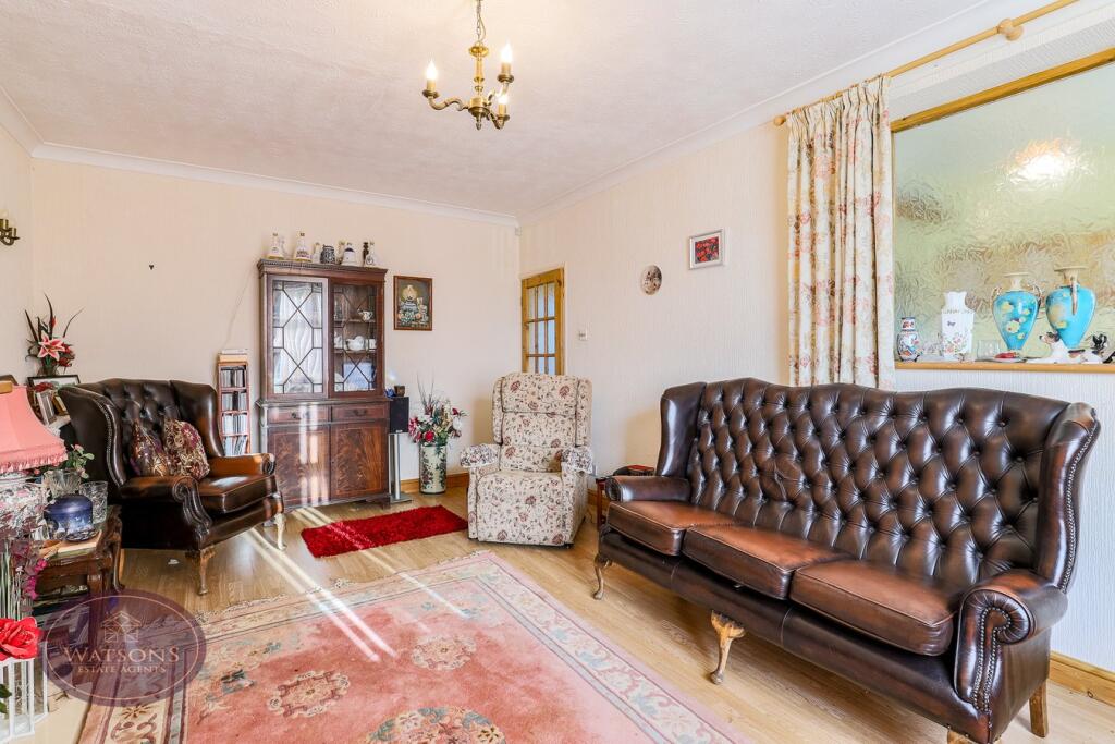 Maple Drive, Nuthall, Nottingham, NG16 photo 4