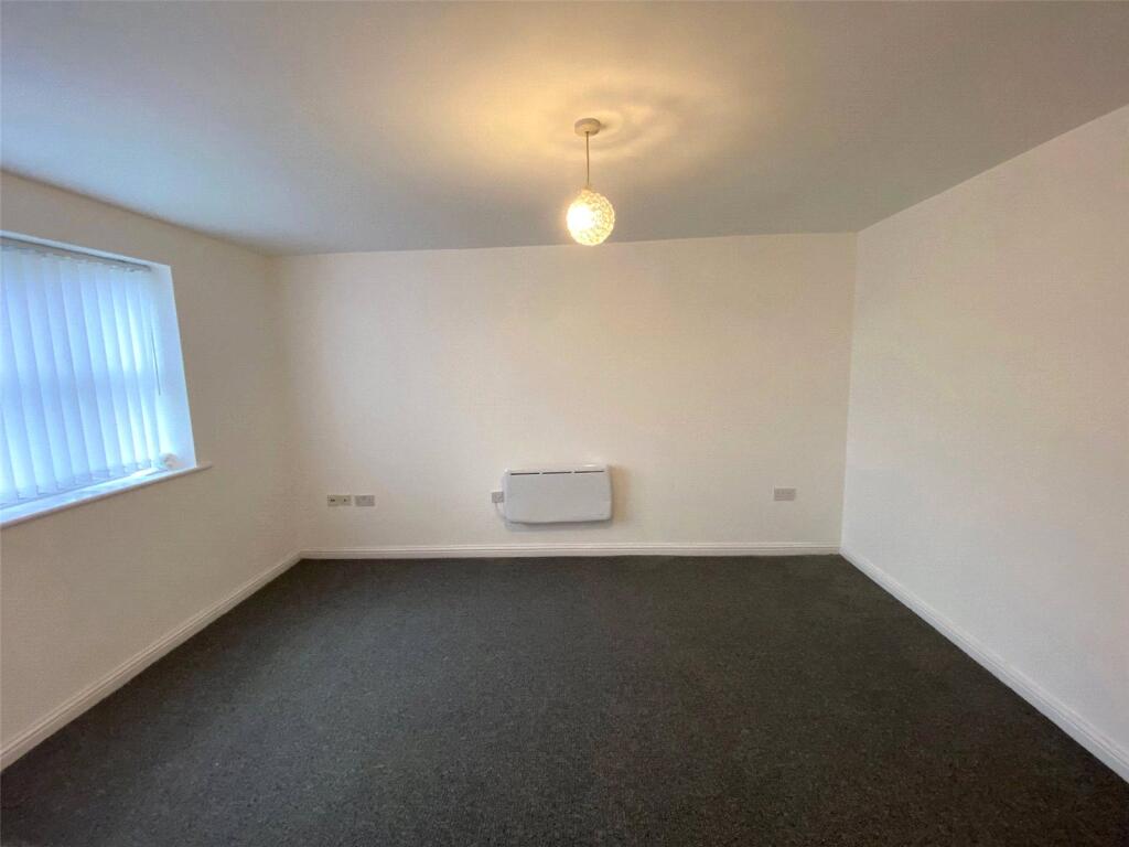 Apartment in Manchester - View 4