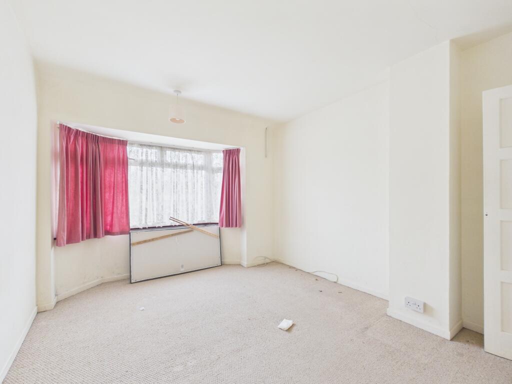 Priors Road, Tadley, RG26 - View 5