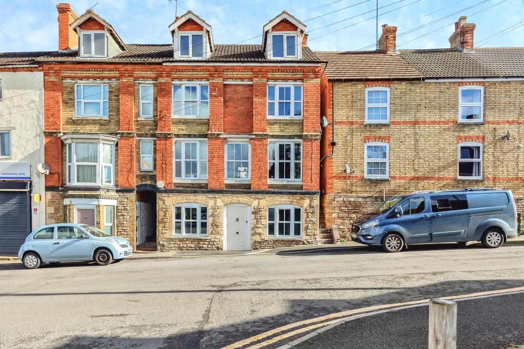 Main image of property: Hill Street, Raunds, WELLINGBOROUGH
