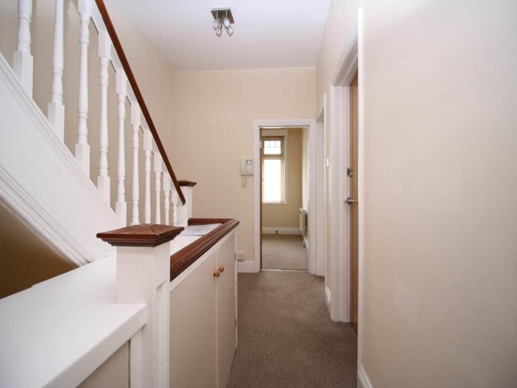 Apartment in Poole, Canford Cliffs - View 5