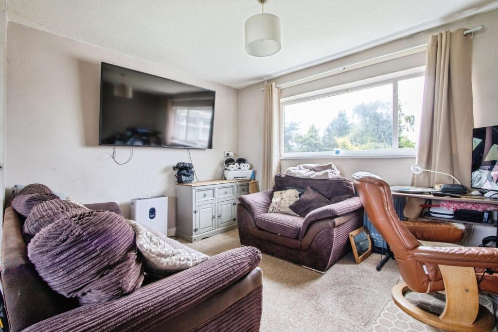 House in Wakefield - View 2