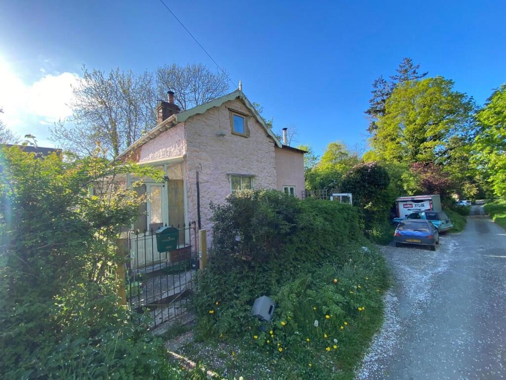 2-bed house on Garthmyl, Montgomery, £210,000
