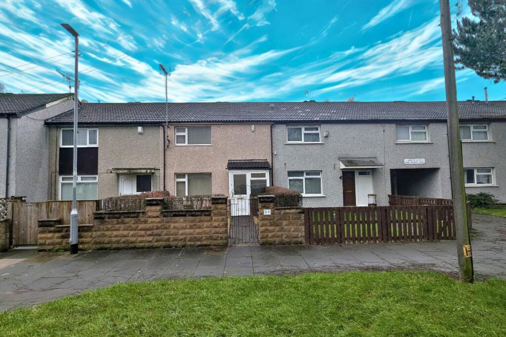 Main image of property: Moor Crescent Chase, Leeds