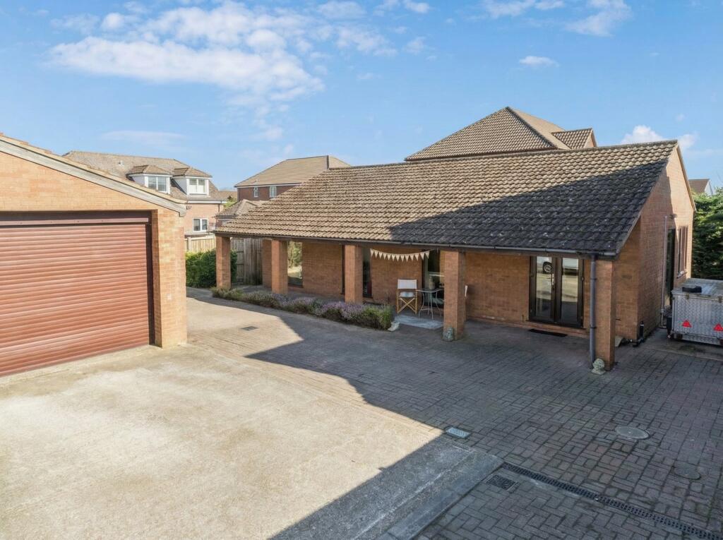 Main image of property: Cambridge Road, Langford, SG18