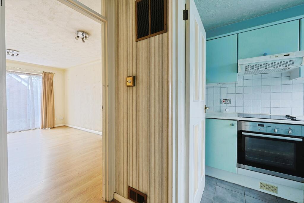 House in Twickenham - View 3