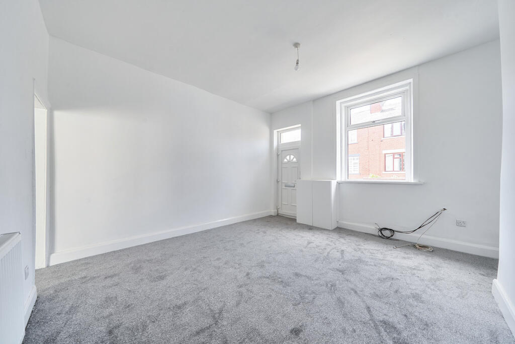 House in Bury, Pimhole, Gigg - More
