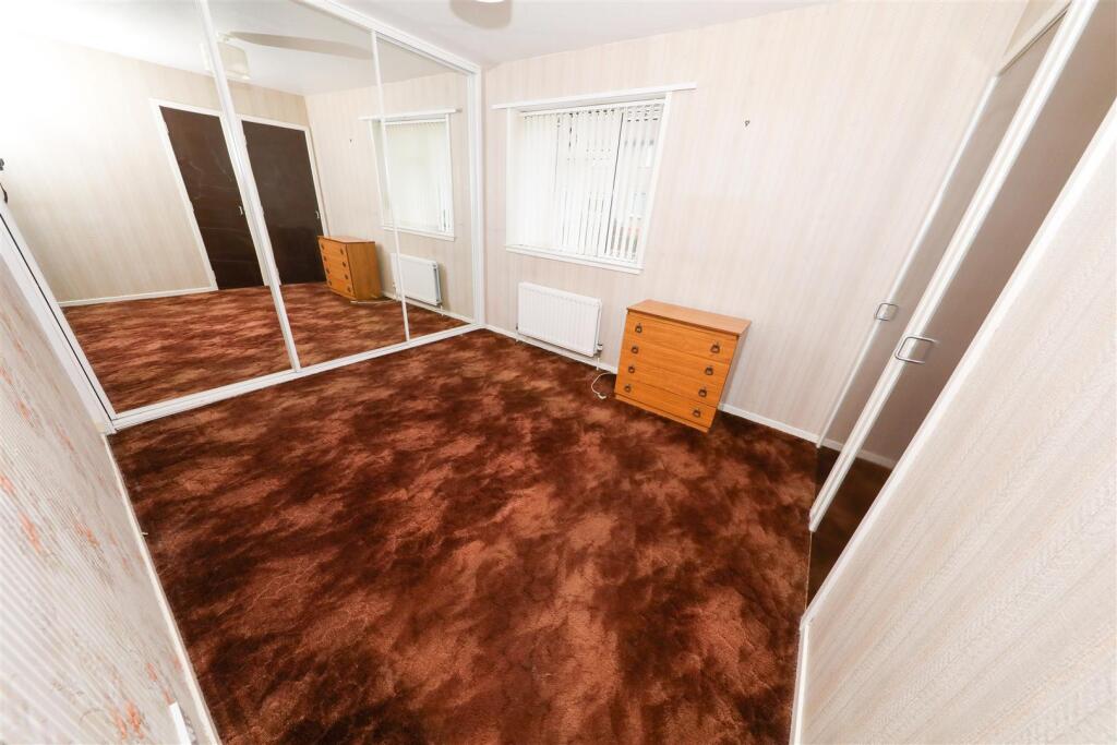House in Kirkcaldy - More