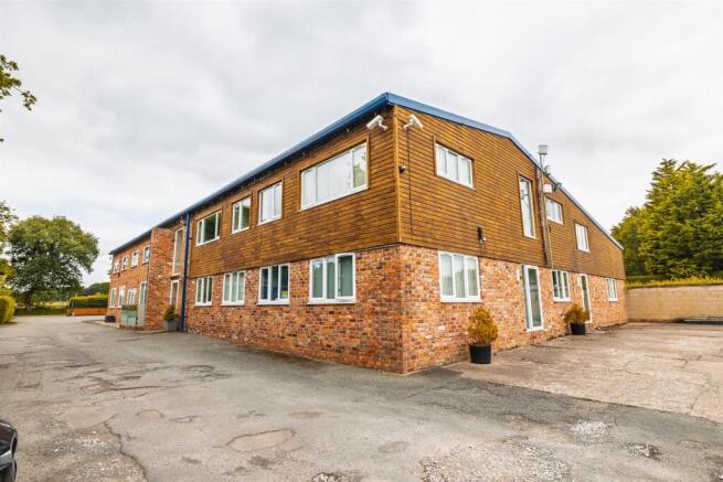 Oaktree Business Centre-98.jpg