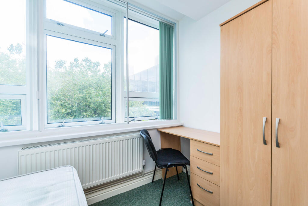 Main image of property: Guildhall Walk, Portsmouth
