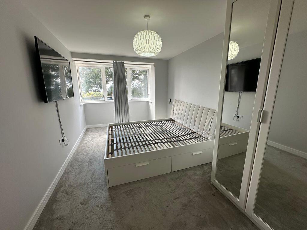 Apartment in Plymouth - More