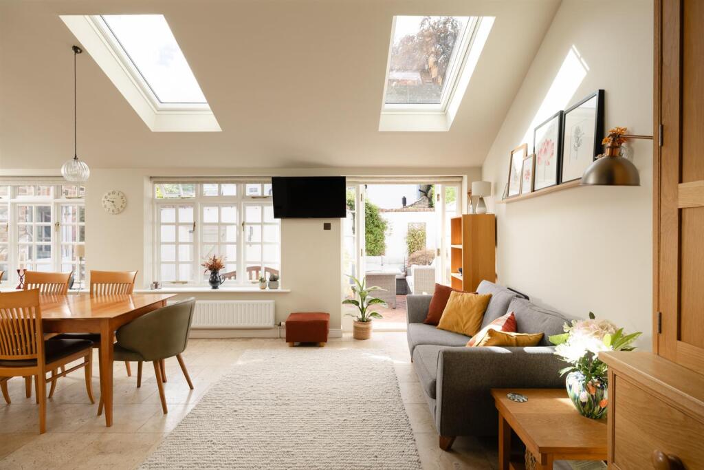 House in York - View 2