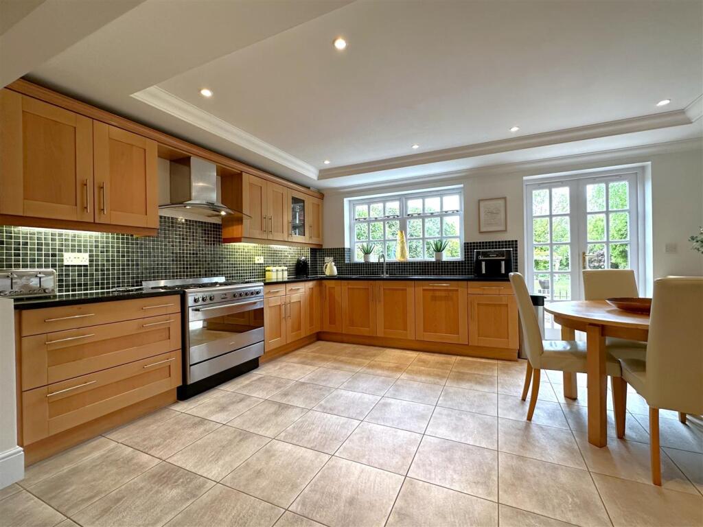 Old Orchard, Farndon Road, Newark - View 6