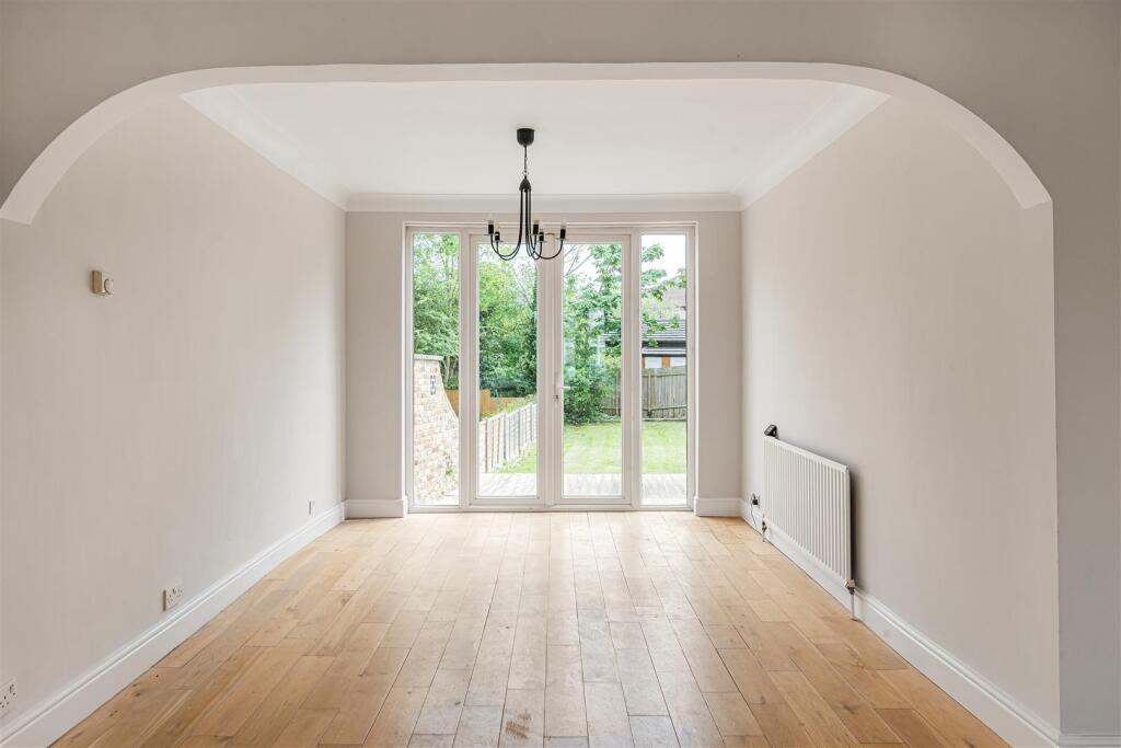 Balgonie Road, North Chingford - View 6
