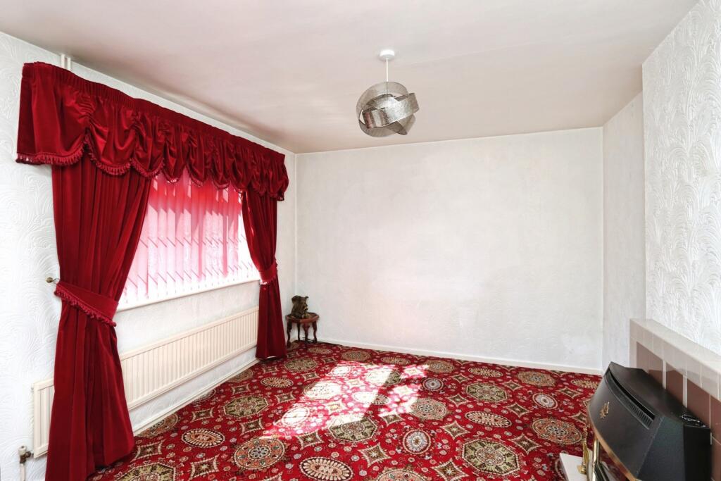 House in North East Derbyshire, Killamarsh - View 5