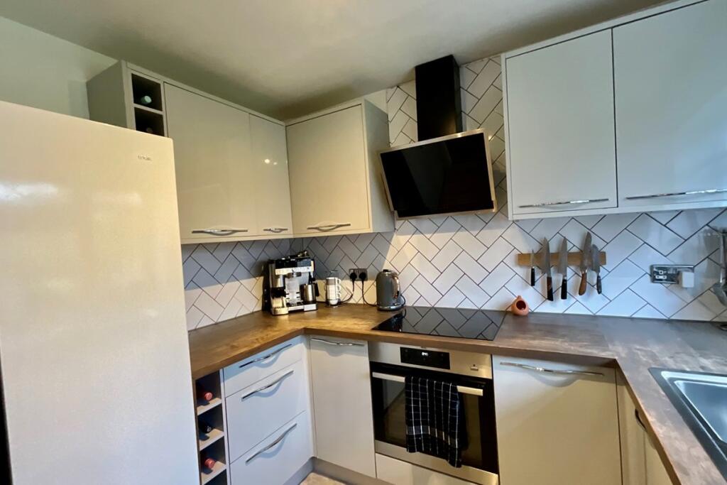 Edinburgh Drive, North Anston, Sheffield, Rotherham, S25 4HD - View 6
