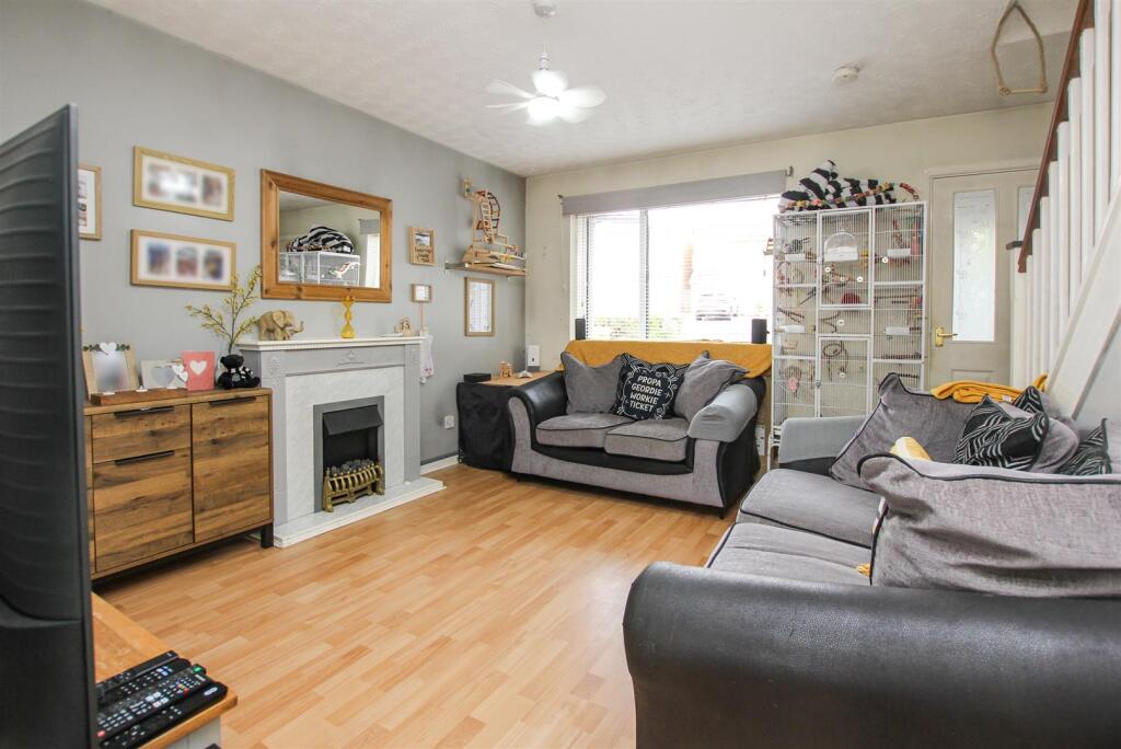 House in Kettering, Brambleside - View 5