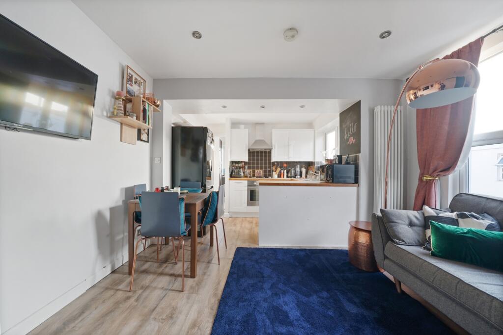 Apartment in London - View 4