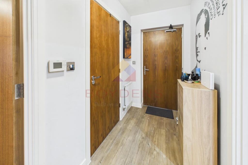 Apartment in Chelmsford - View 4