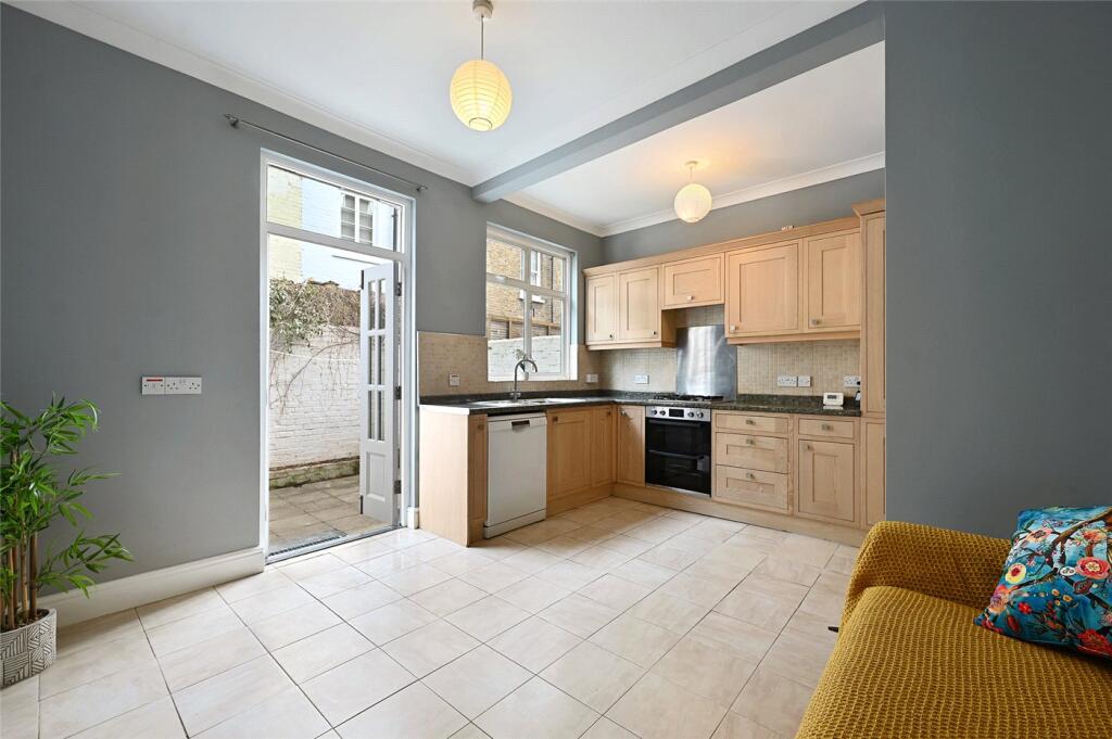 House in London, Shepherd's Bush - View 3