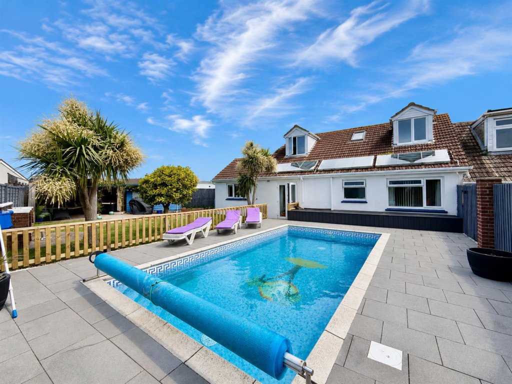 Main image of property: Elliott Grove, Brixham
